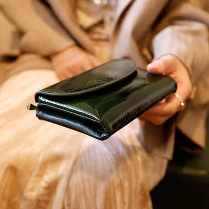 Women'S Luxury Genuine Leather Wallet - European & American Style Compact Trifold with Magnetic Closure, Golden-Tone Hardware, Zipper Pocket - Elegant, Red