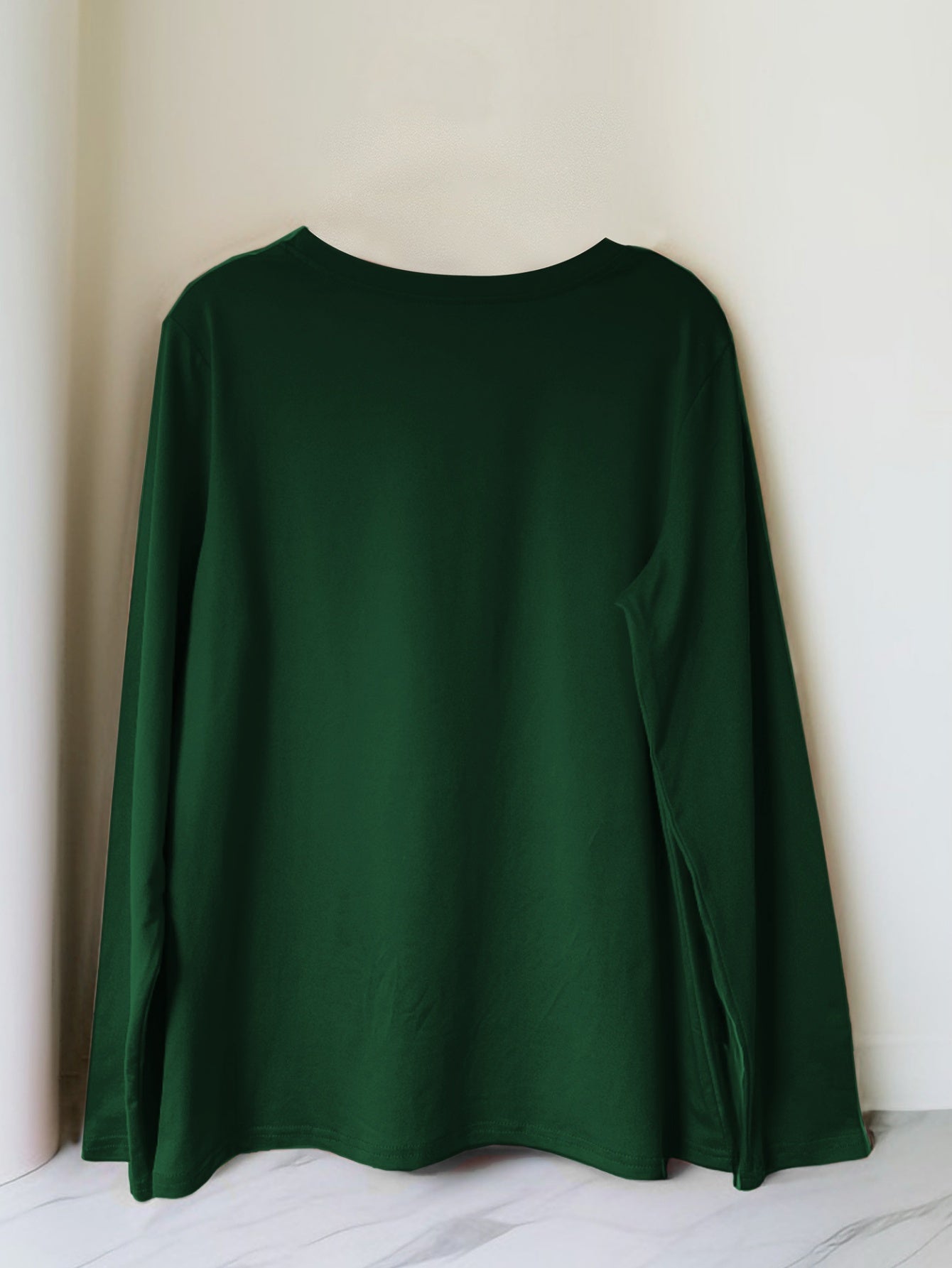 Women'S Christmas Long Sleeve T-Shirt - Santa Claus & Holiday Graphic Tee, Machine Washable Everyday & Party Outfit for Christmas, New Year'S Eve - Non-See-Through Casual Top, Christmas Shirts, Festive Attire, Round Neckline