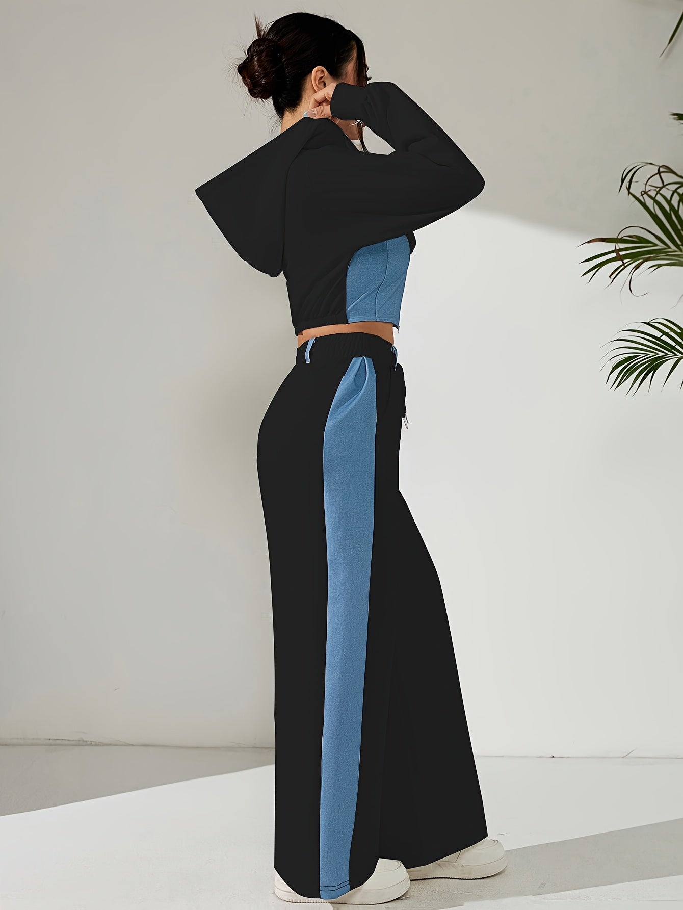 Women's Elegant Hooded Two-Piece Suit with Color Block Pants