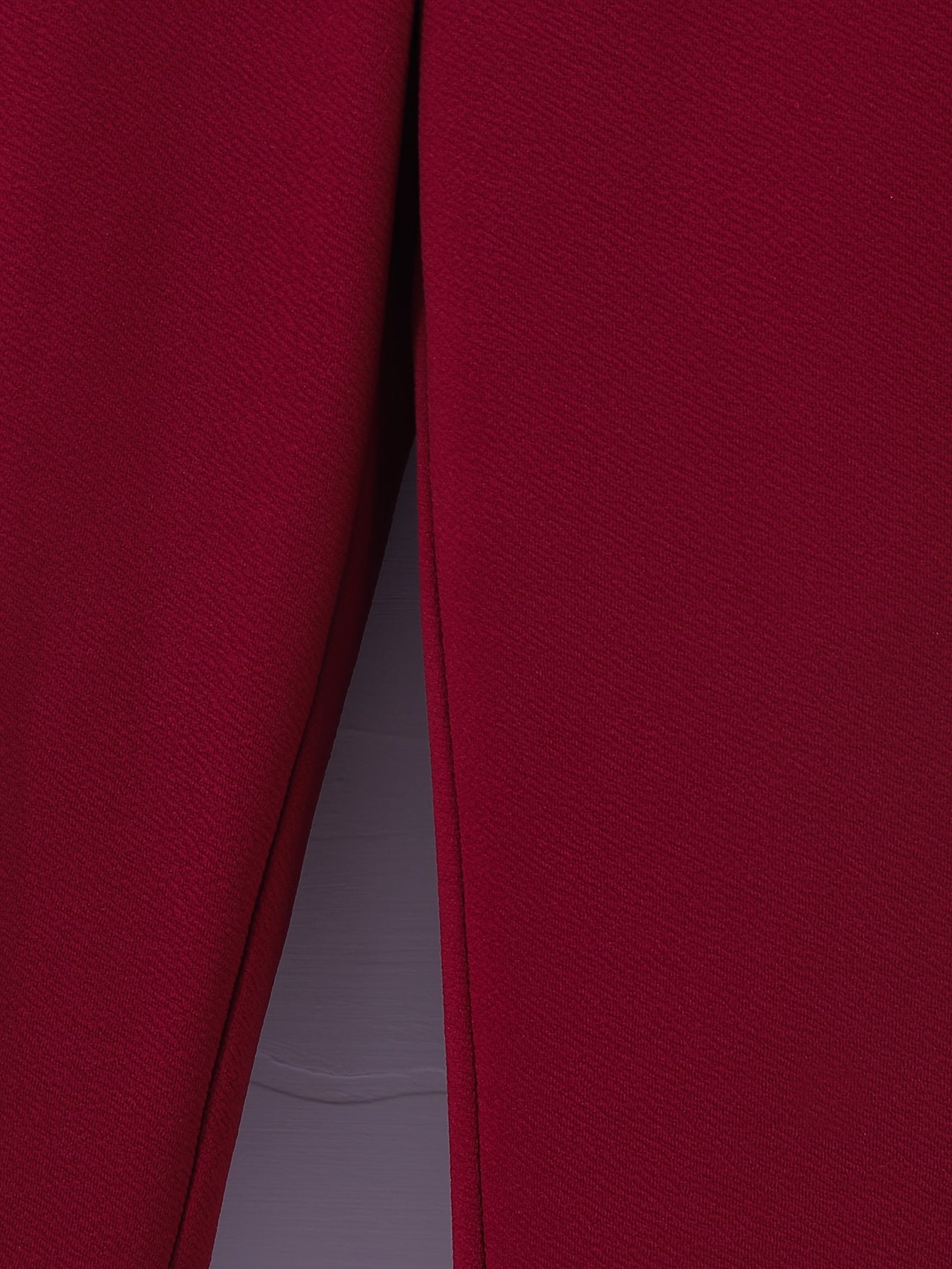 «Նորաձև աշնանային, էլեգանտ, ժապավենաձև զարդարված երկար թևքով վերնաշապիկ և ուղիղ լայն տաբատ՝ երկկտոր հավաքածու, զբոսանքի համար»