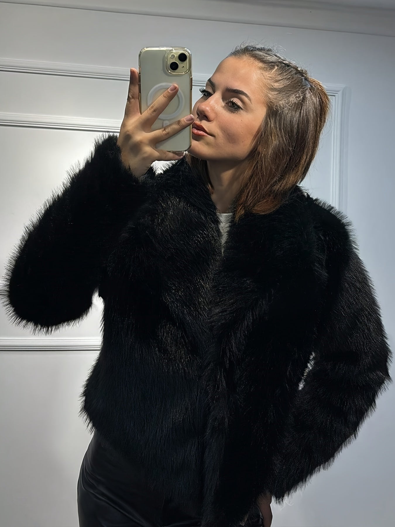 Women's Elegant Luxury Faux Fur Coat - Winter Warm Solid Black Outerwear with Plush Fur Collar, Machine Washable Winter Coat for Fall & Winter, Casual to Formal Events, Faux Fur Jacket for Women, Chic and Sophisticated Design