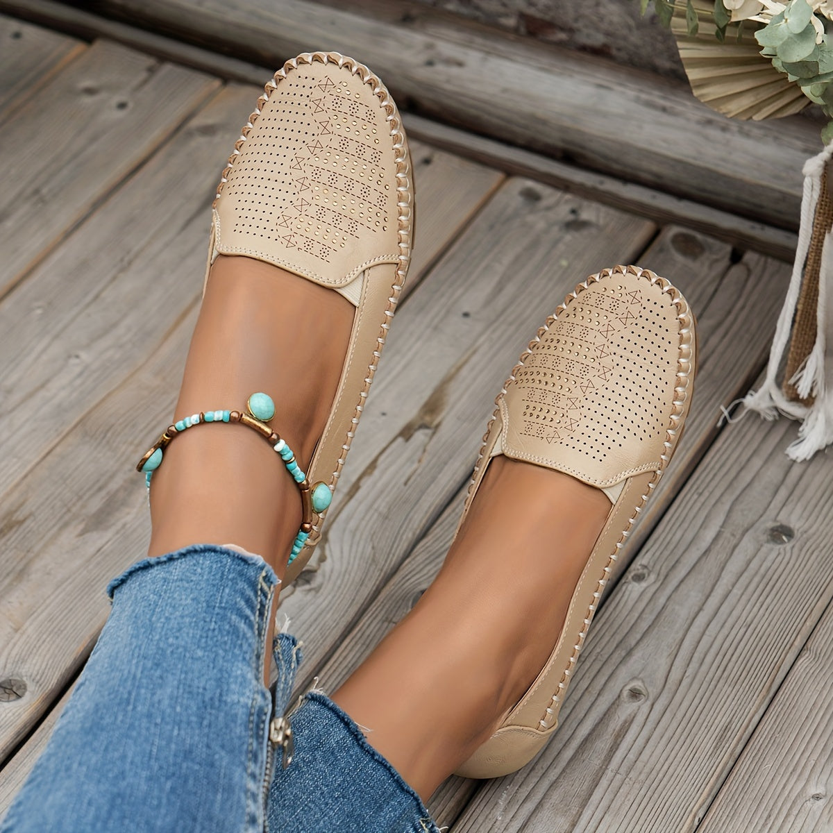 Women's Retro Perforated Flat Shoes, Comfy Breathable Round Toe Slip On Shoes, Casual Outdoor Loafers