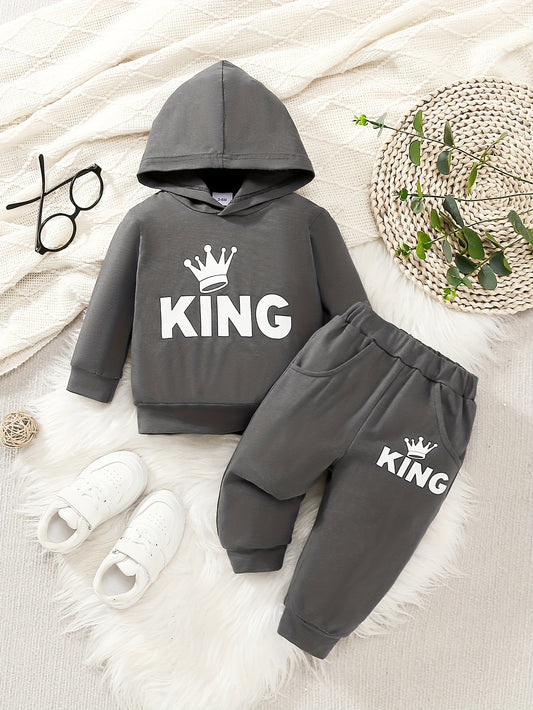 2 հատ Baby Boy's Casual Fashion Outfit Hooded KING Print երկարաթև մարզաշապիկ + շալվար բացօթյա հավաքածու
