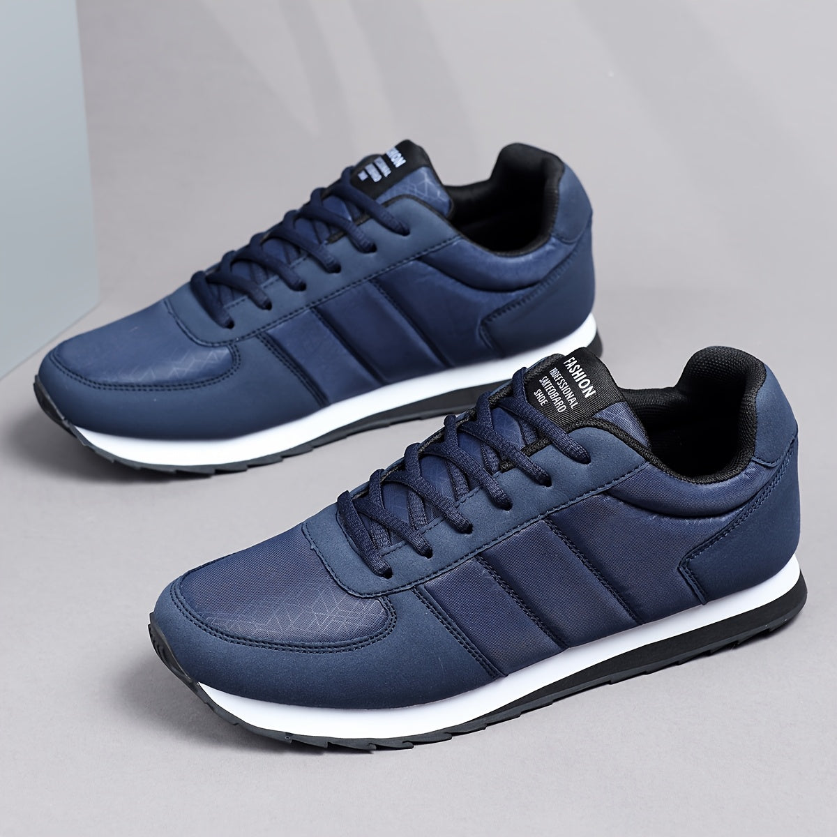 Unisex Casual Sneakers Low-Top Outdoor Training Shoes