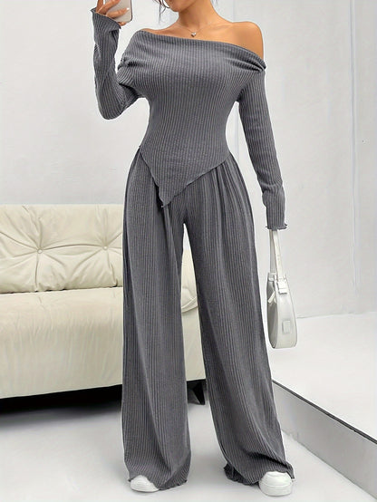Elegant Two-Piece Stripe Set with Strapless T-Shirt and Wide-Leg Pants