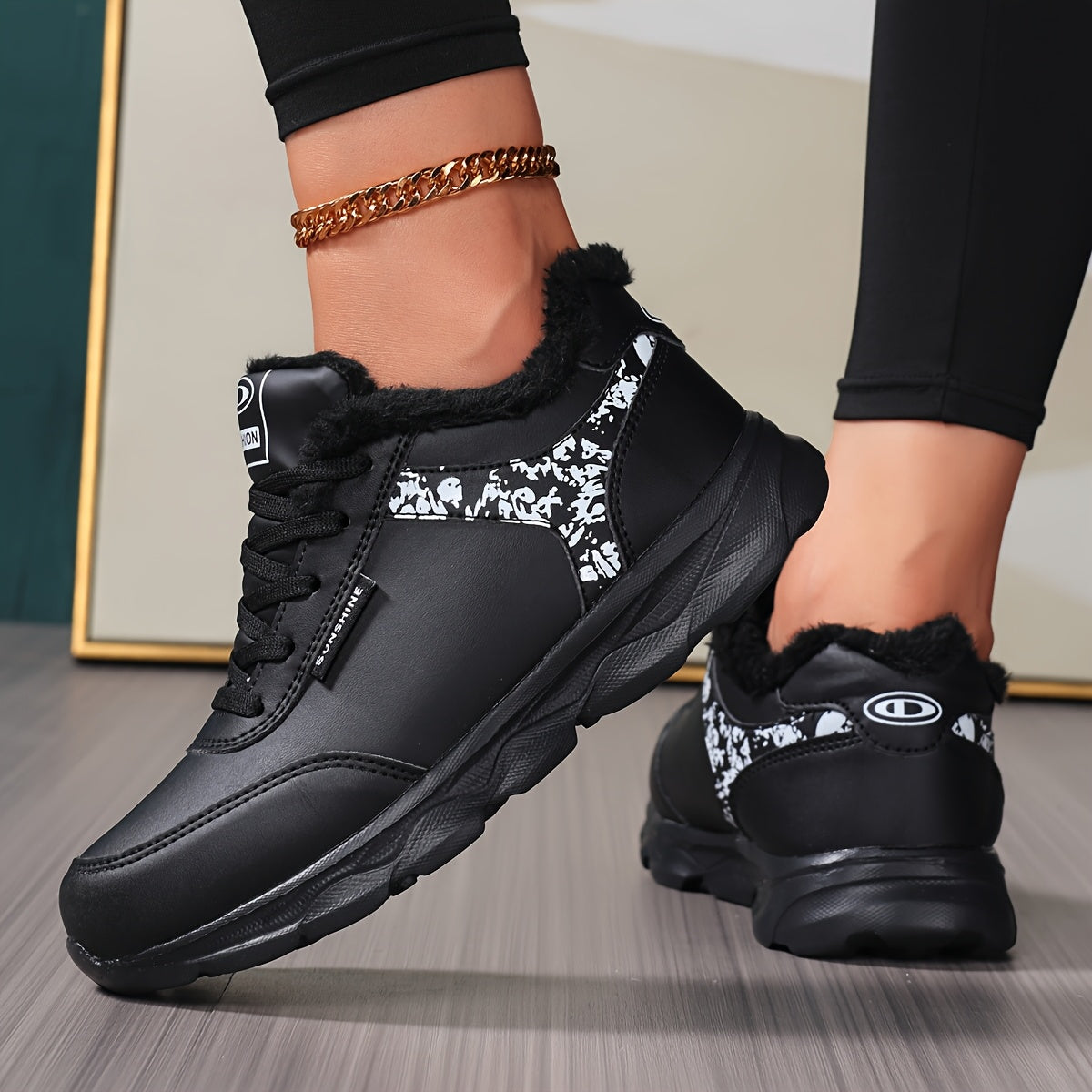 Կանացի ձմեռային ջերմային բրդանման կարճաճիտք կոշիկներ - մոխրագույն և վարդագույն սինթետիկ վերնամաս, ներբանային ճկունություն, կապերով ցածր կոճի ձնագնաց կոշիկներ սառույցի վրա քայլելու համար, ամենօրյա և - ցուրտ եղանակին դրսում կրելու տաք կոշիկներ