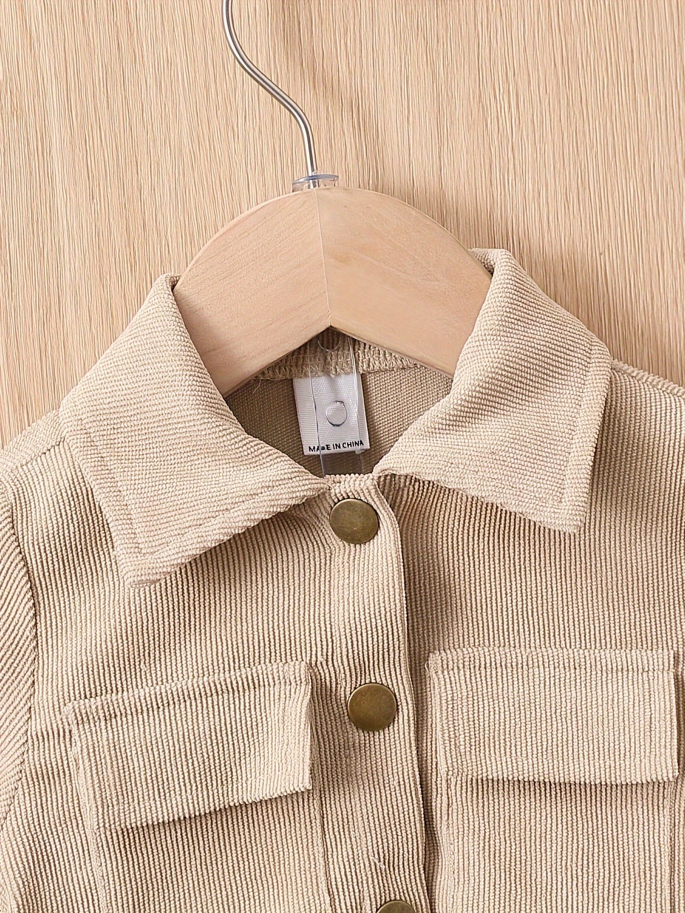2pcs Boys' Casual Outfit Set - Light Gray Polyester Cargo Pants & Button-Up Shirt with Pockets, Machine Washable - Perfect for Fall/Winter, Autumn Toddler Outfit|Cargo Pants Outfit|Functional Pockets Design, Perfect for Outdo