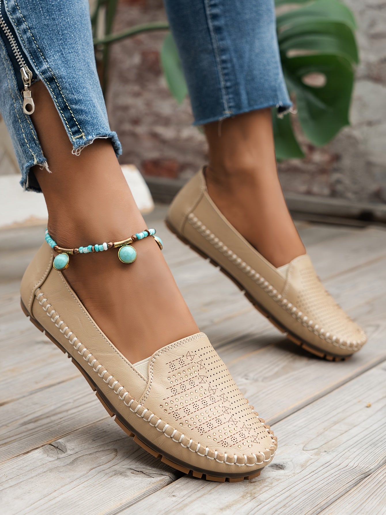 Women's Retro Perforated Flat Shoes, Comfy Breathable Round Toe Slip On Shoes, Casual Outdoor Loafers