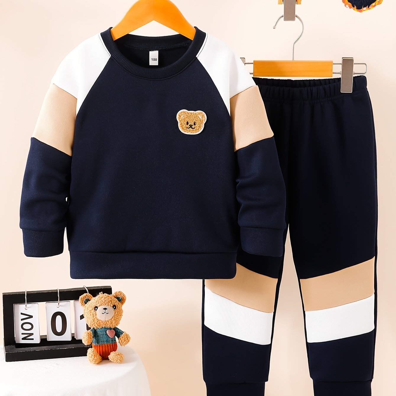 Աշնանային և ձմեռային կլոր վզնոցով սվիտեր՝ երկար թևքերով, եռագույն պատչվորք «Cute Bear» պիտակով, առօրյա, հարմարավետ, պարզ, նորաձև, բազմակողմանի, առօրյա տաբատների 2 հատանոց հավաքածու, իդեալական է բացօթյա օգտագործման համար