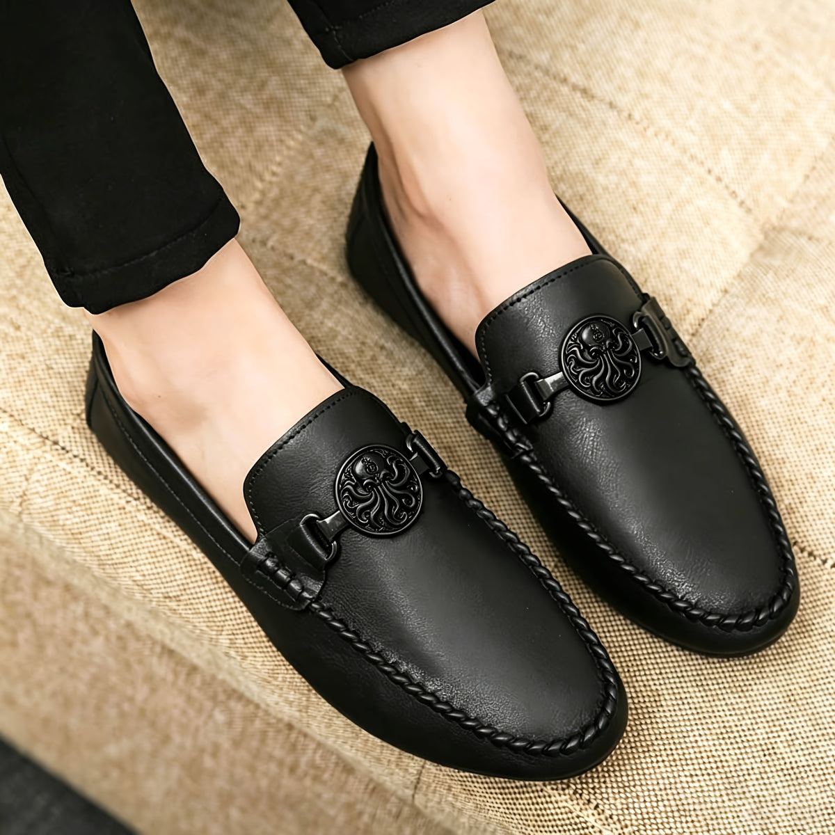 Men's Solid Color Casual Low-Top Beanie Shoes with Flat Sole