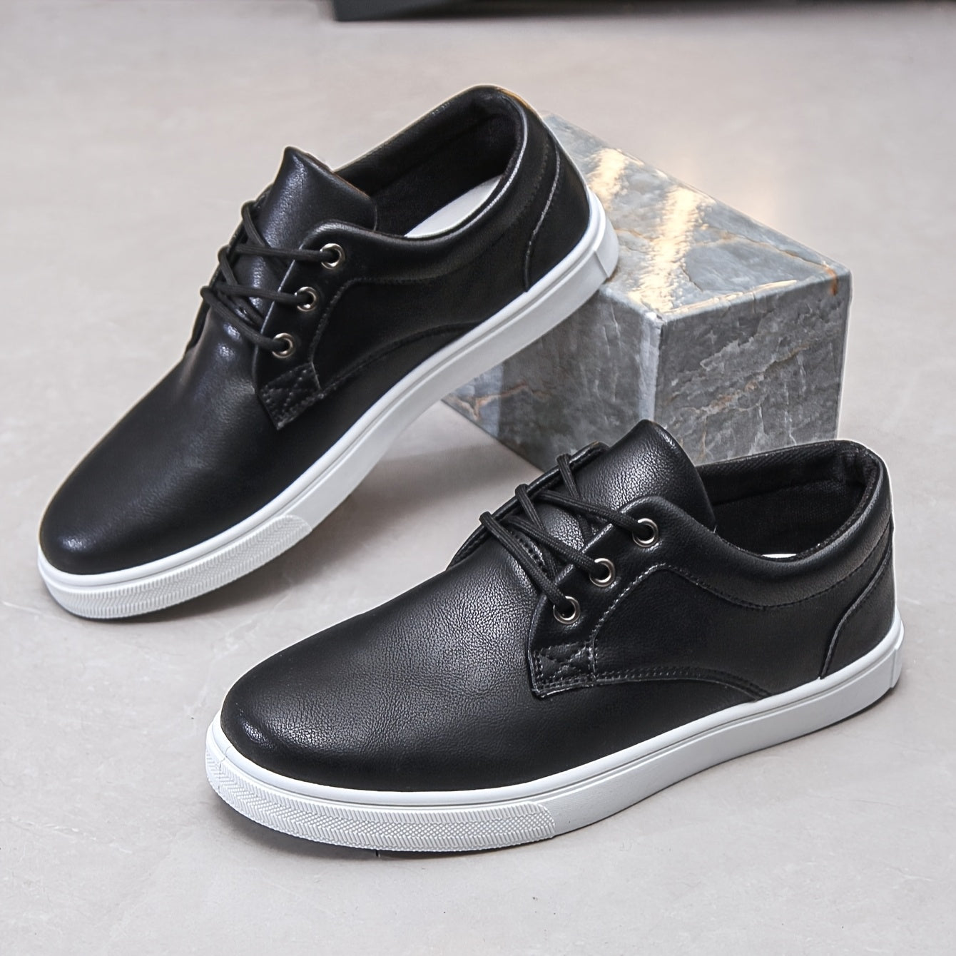 Men's Casual Low-Top Sports Skate Shoes Breathable Comfort