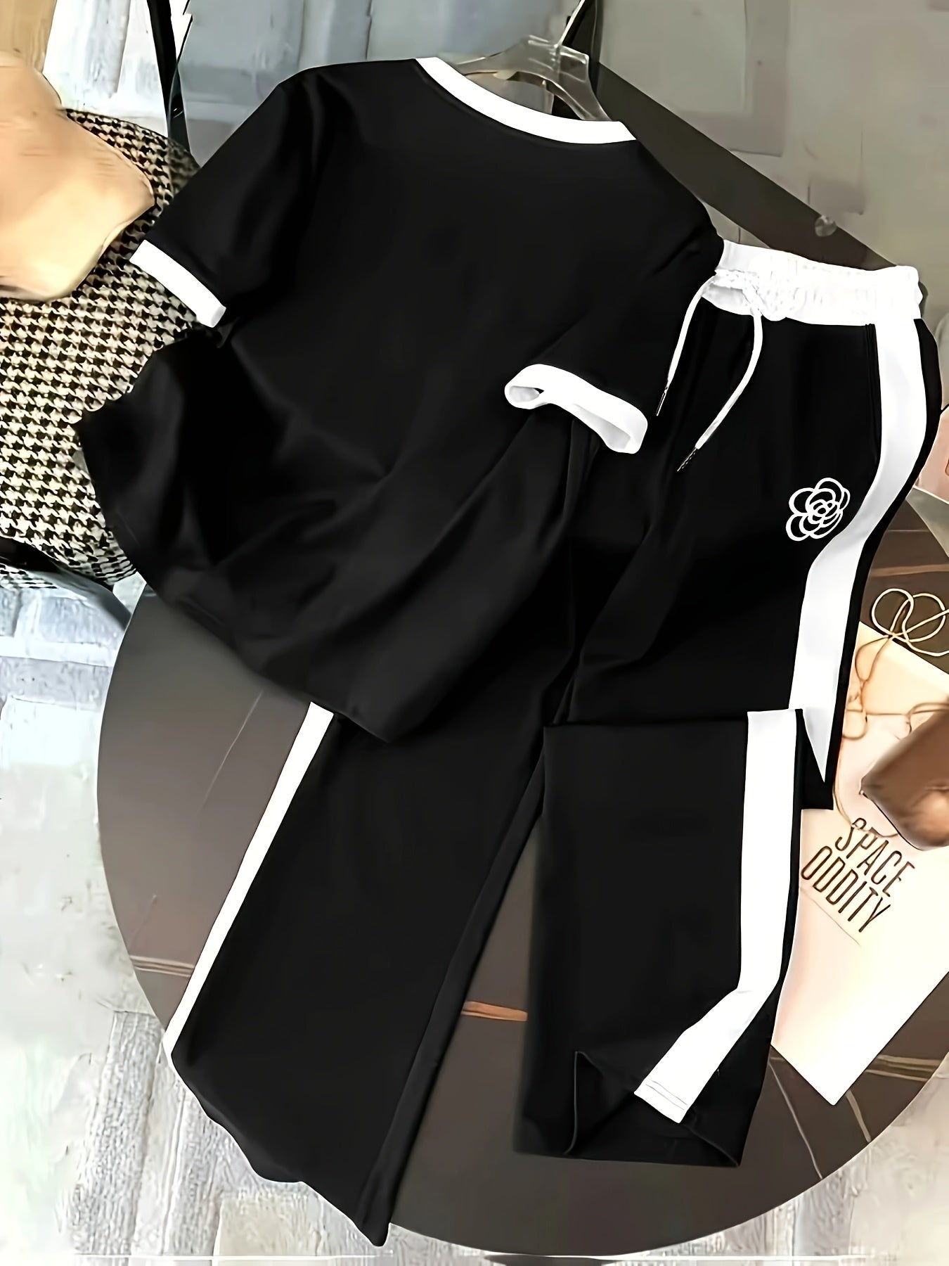Women's Casual Color Block 2-Piece Suit with Lightweight Pants