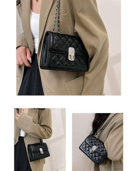 Օրհնություն ուղևորների համար։ Տարողունակ դիզայնը կարող է միաժամանակ տեղավորել ձեր հեռախոսը, շրթներկը, բանալիները և քարտապանը։ Կատարյալ լրացնում է և՛ վերարկուները, և՛ զգեստները՝ ստեղծելով կատարյալ ոճային տեսք։