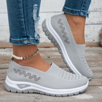 Women's Breathable White Slip-On Mesh Sneakers for Walking - ayq