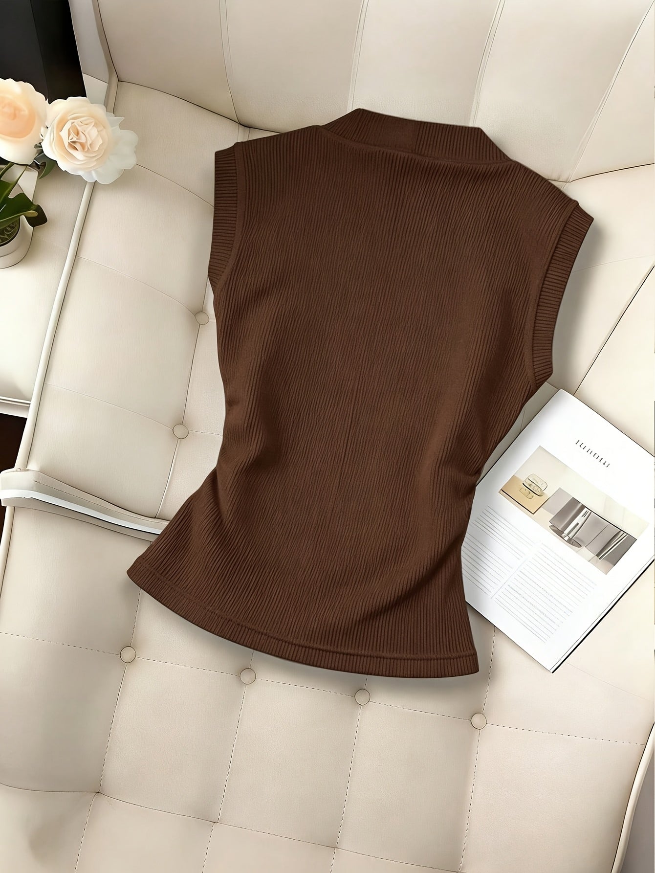 Women’s Elegant Pearl-Embellished Sleeveless Slim-Fit Top
