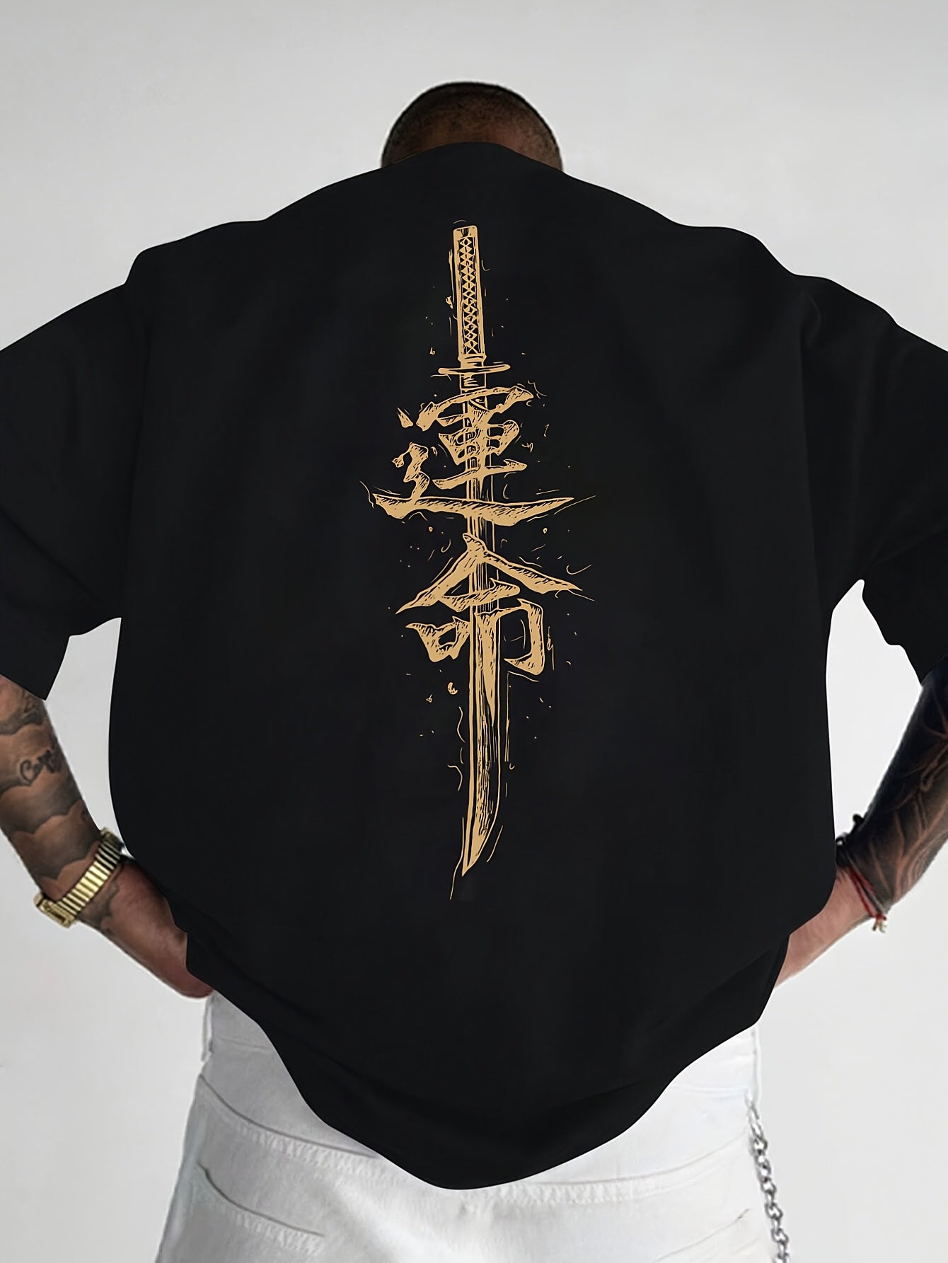 Men'S Japanese Samurai Sword Graphic T-Shirt - Casual Loose Fit Crew Neck, Short Sleeve Tee with Red Stylized Japanese Katanas Design, Breathable Polyester for Spring  Summer Outdoor Wear