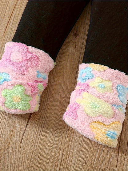 Աղջիկների աշնանային և ձմեռային նորաձև տաք հավաքածու «Ժպիտ» ասեղնագործությամբ, գունագեղ ծաղկային ապլիկացիայով բրդյա բաճկոնով և լայնածավալ տաբատով, իդեալական է բացօթյա օգտագործման համար