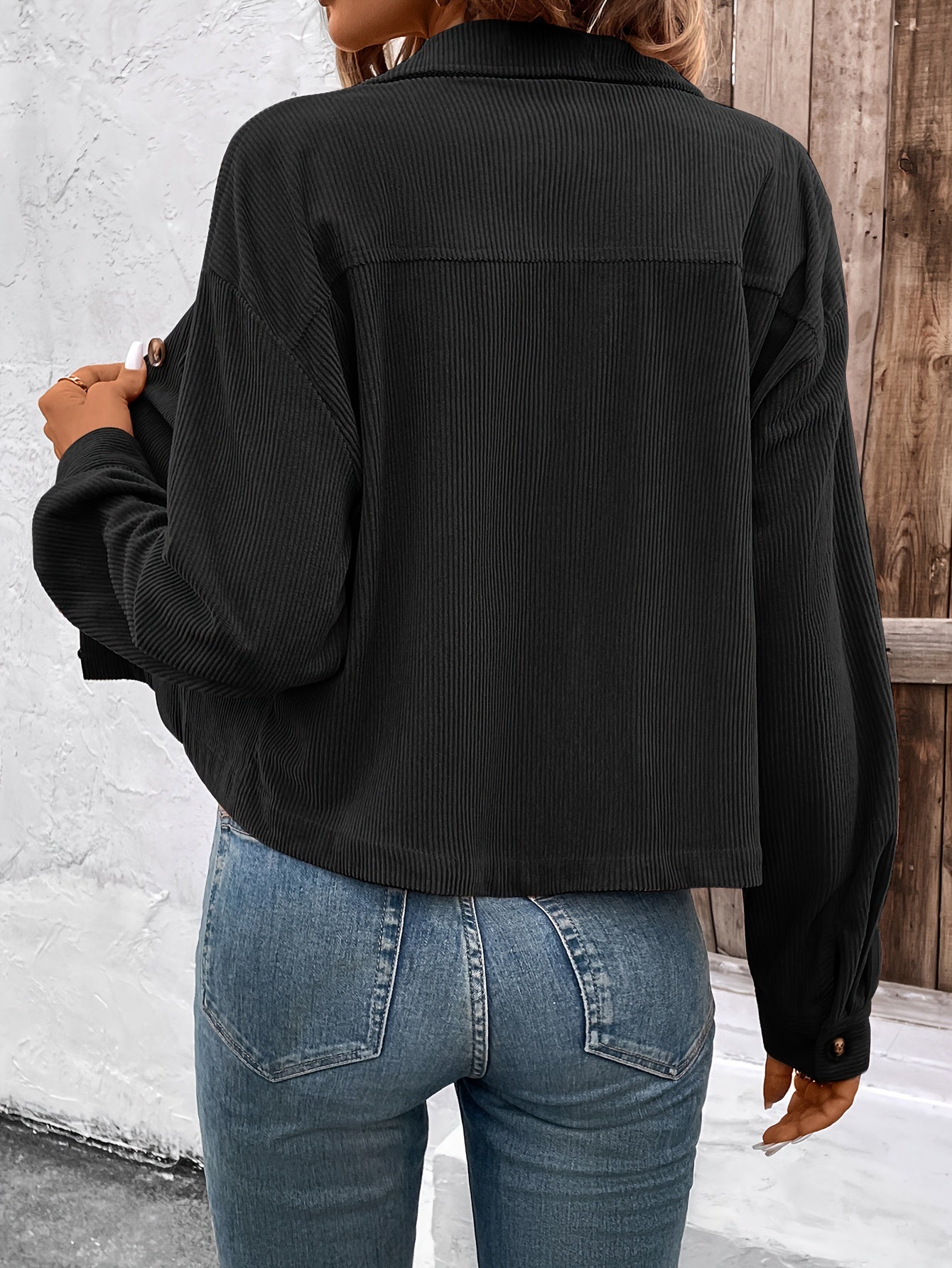 Կանացի էլեգանտ վարդագույն կոճակներով բաճկոն՝ փեղկավոր գրպաններով - Աշնանային առօրյա վերնազգեստ, երկար թևքերով, կոճակներով դետալներով, պոլիեսթերի խառնուրդով, լվացվող լվացքի մեքենայով, առօրյա վերնազգեստ | Կոճակներով բաճկոն | Պոլիեսթերի խառնուրդով բաճկոն