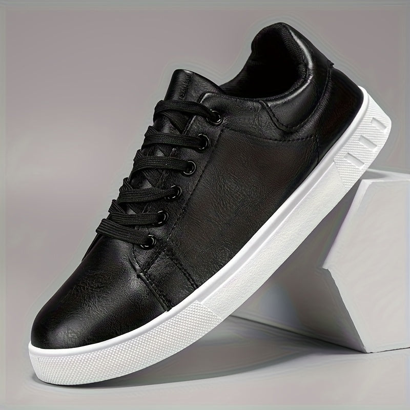 Men's Casual Low-Top Sports Shoes with Strong Grip for All Seasons