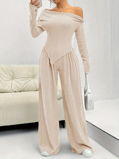 Elegant Two-Piece Stripe Set with Strapless T-Shirt and Wide-Leg Pants