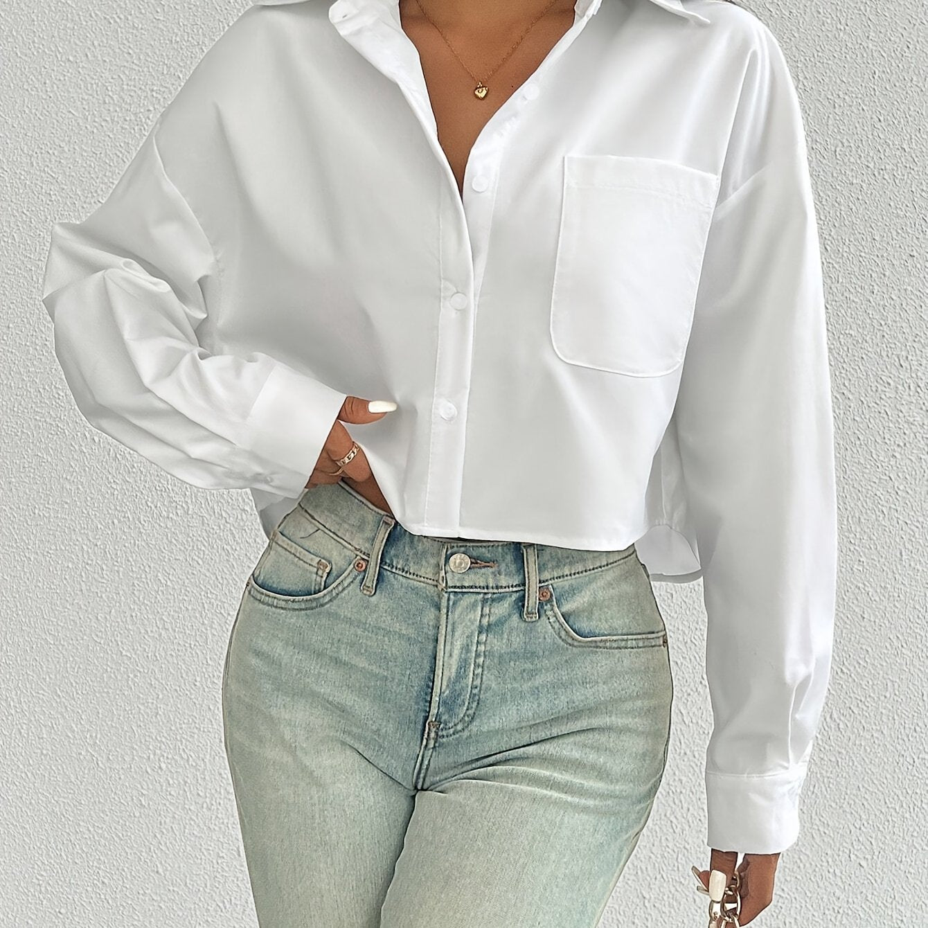 Elegant Women'S Solid Color Short Blouse with Front Pocket, 100% Polyester Woven Shirt, Versatile All-Season Top with Collared Neckline and Button-Up Closure
