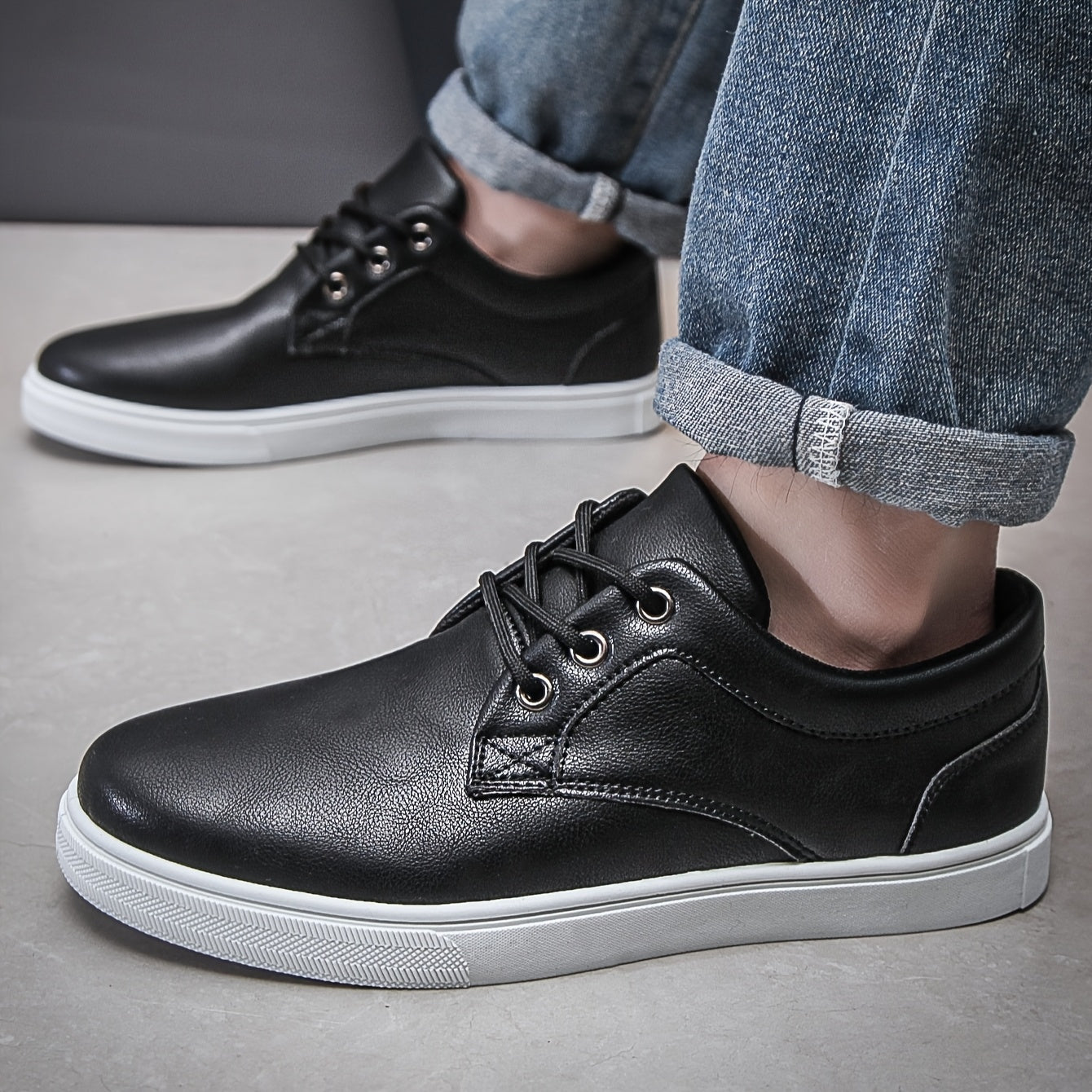 Men's Casual Low-Top Sports Skate Shoes Breathable Comfort