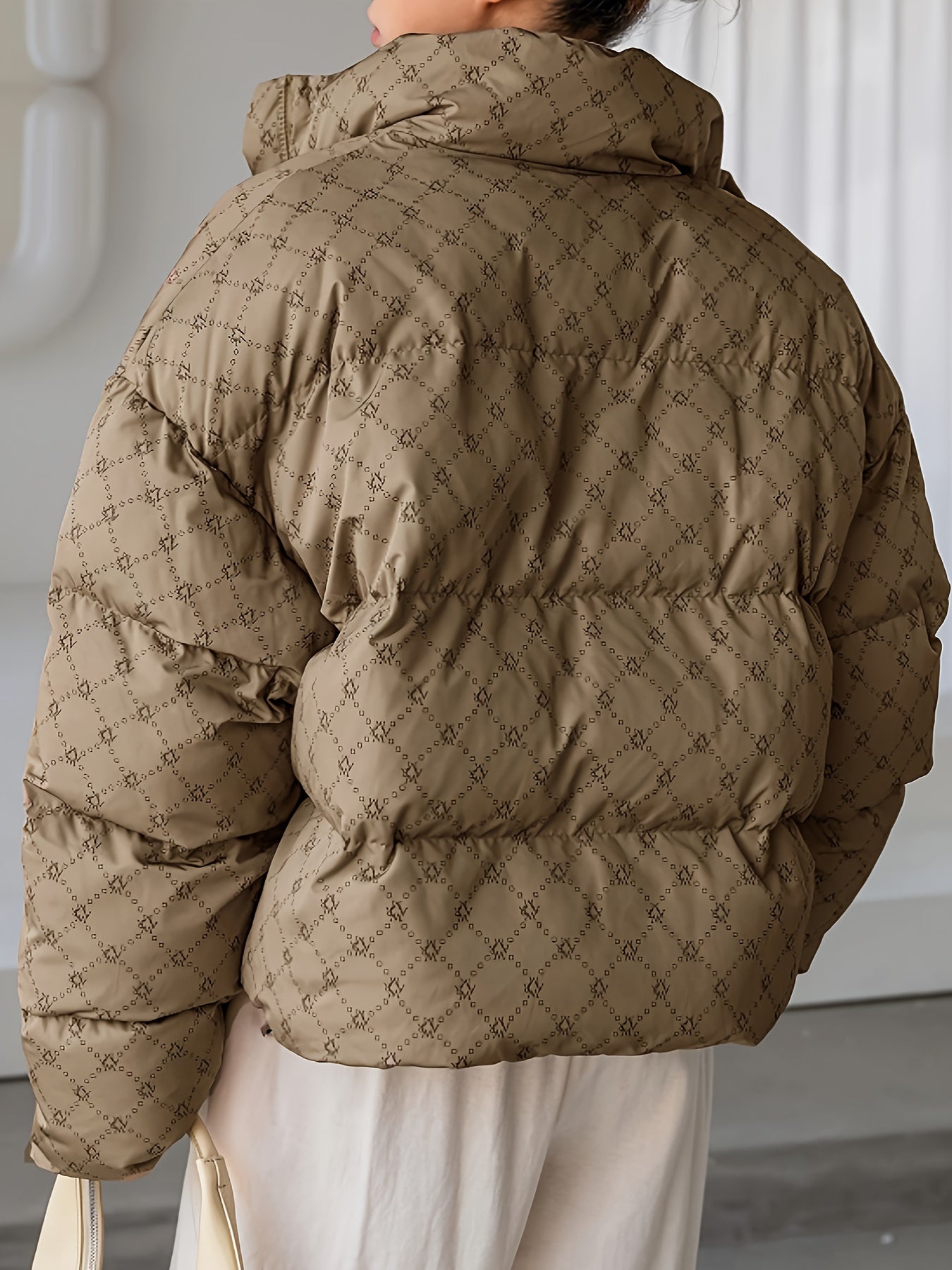 Women's Oversized Winter Coat - Full-Zip Closure, Thickened Outerwear Jacket in Beige/Tan/ Brown/Black/White/Gray/Blue/Red/, Machine Washable Cold Weather Outer Jacket for Everyday & Formal Events