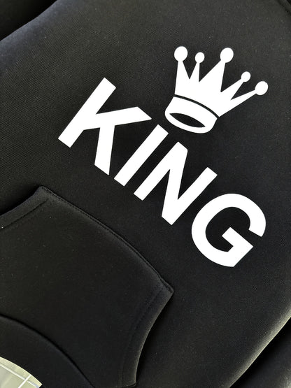 3 հատ տղաների ձմեռային ջերմային հագուստի ամբողջական հավաքածու՝ հաստ կայծակաճարմանդով բաճկոն, գլխարկով սվիտեր և կայծակաճարմանդով տաբատ՝ KING լոգոտիպով (սև) - ազատ չափի սառը եղանակի հագուստ, լվացվող մեքենայով, իդեալական է բացօթյա օգտագործման համար