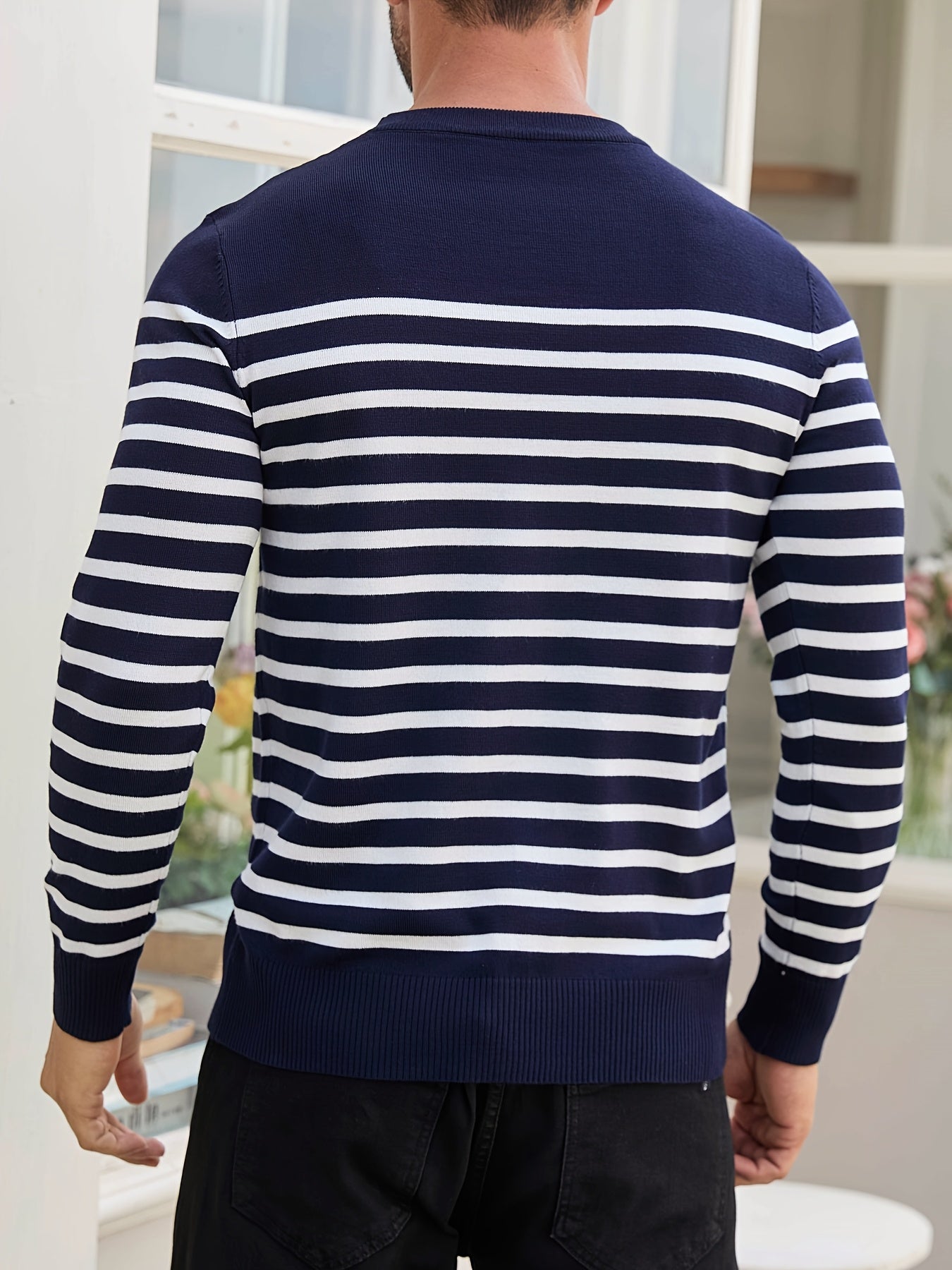 Գարնանային և աշնանային ամենօրյա երկգույն գծավոր տղամարդու սվիտեր-պուլովեր՝ գունավոր բլոկներով, կլոր վզնոցով, տղամարդու տրիկոտաժե վերնաշապիկ