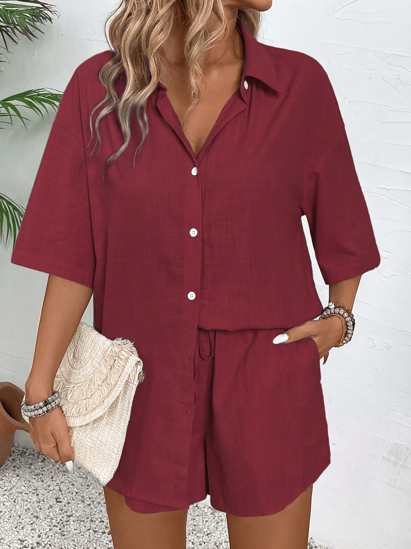 Elegant Solid Color Polo Shirt and Shorts Set for Spring/Summer