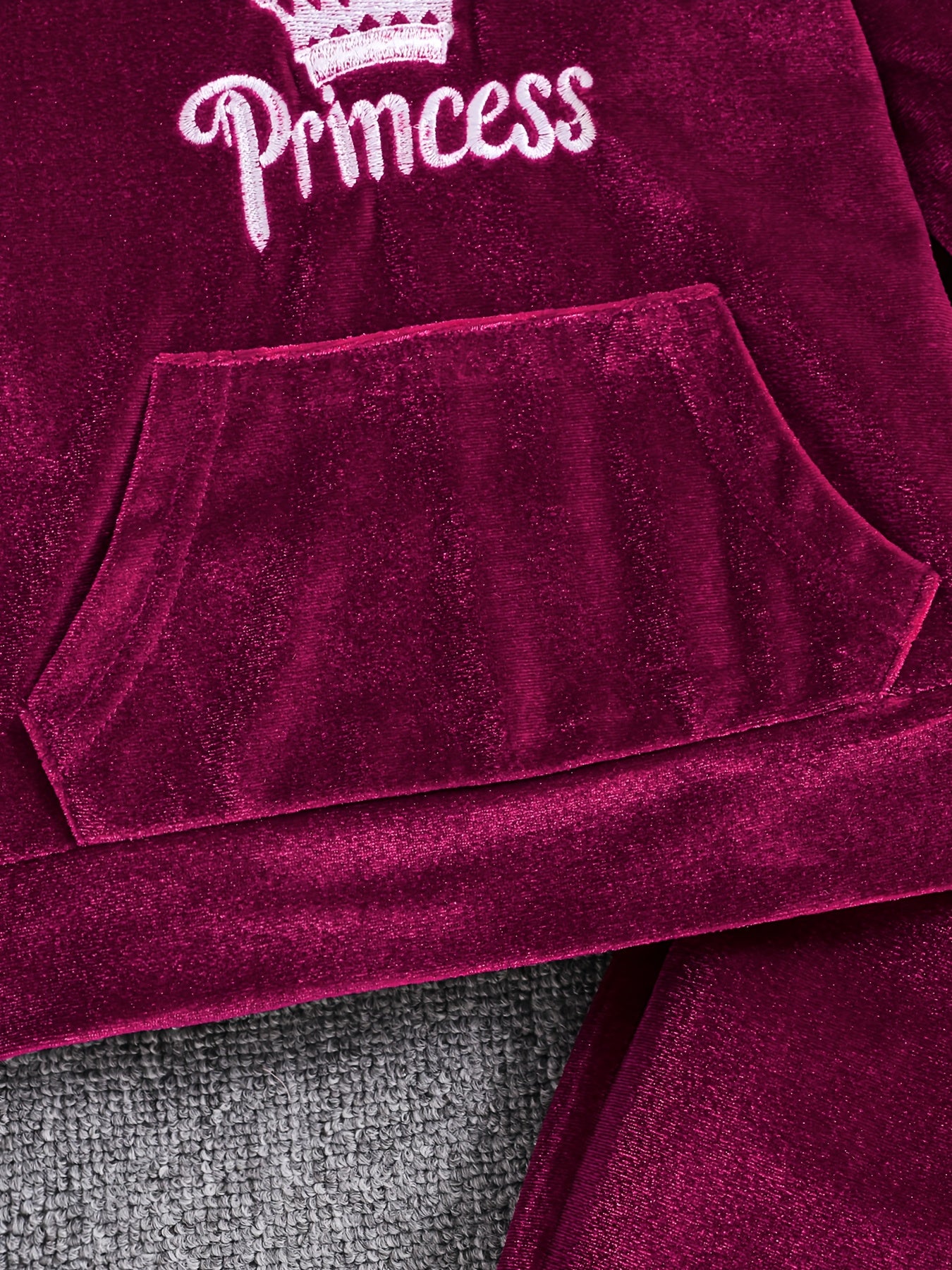 Girls' Long Pants Set, Burgundy Hooded Sweatshirt & Sweatpants, New Autumn Winter Warm Pullover Top, Fabric Two-Piece Set, Princess English Letter Embroidery with Pockets, Festive Holiday Outfit for Baby Girls, Perfect for Ou