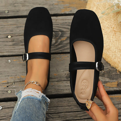 Women’s Retro Velvet Mary Jane Flats with Buckle Closure