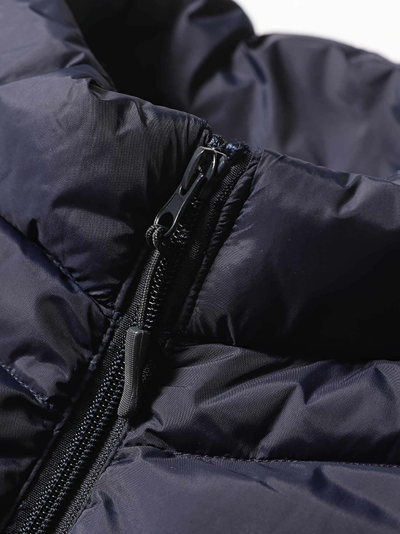 Men's Winter Sleeveless Warm Vest Jacket, Casual Fashion Zippered Multi-Pocket Solid Color Stand Collar Black Thermal Gilet for Autumn/Winter Outdoor Leisure Sports Hiking Lightweight Waistcoat Coat