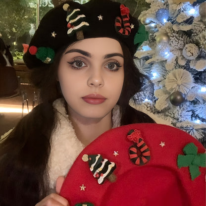 Women's Red Christmas Beret Hat with 3D Christmas Tree Decorations - Elastic Drawstring Closure, Lightweight Warm Winter Hat for Holiday Parties, Photo Shoots, Valentine's & New Year's Eve - Festive Movie-Inspired Fashion Acc