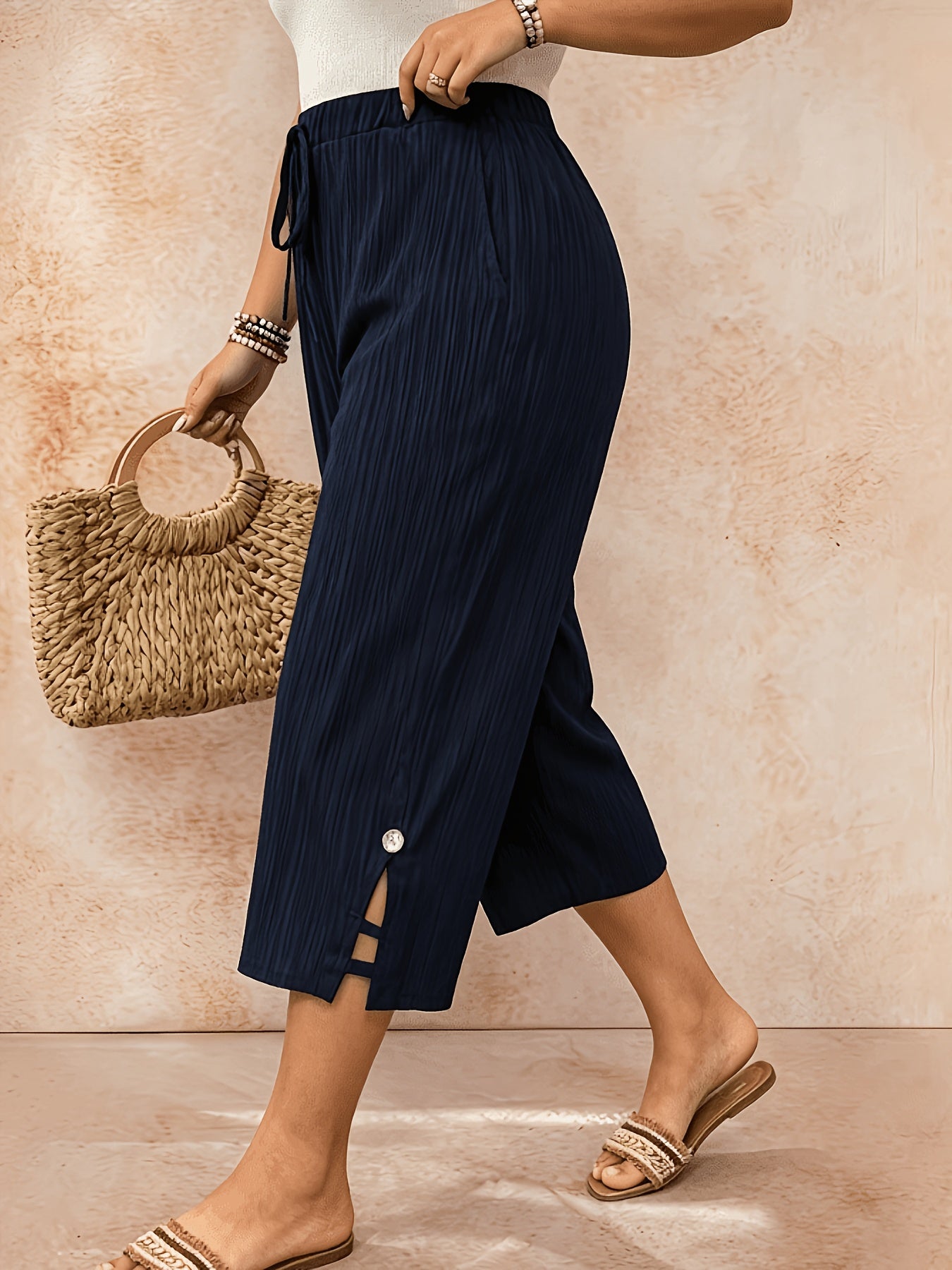 Plus Size Elegant Loose-Fit Capri Pants with Elastic Waistband