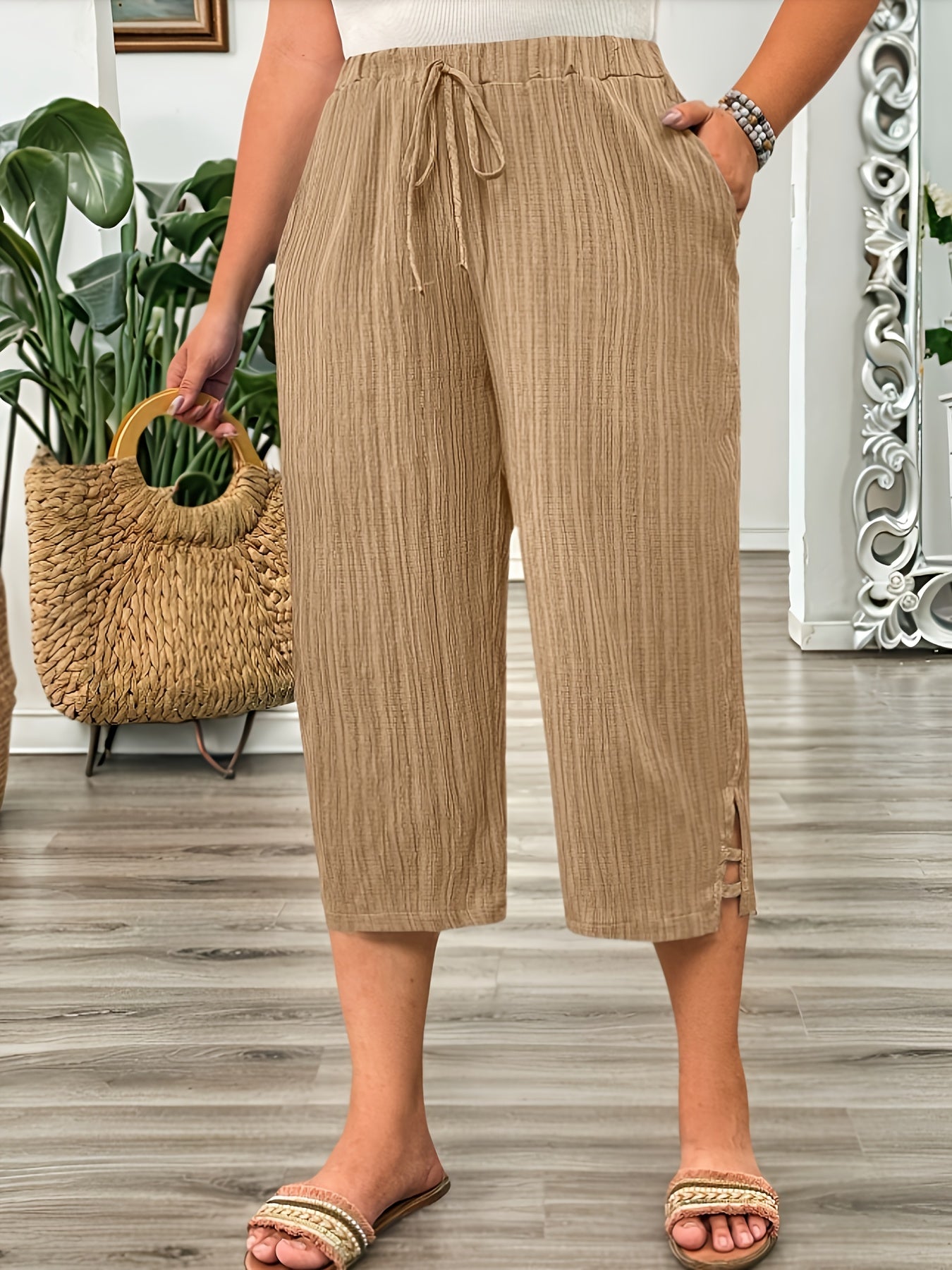 Women’s Casual Solid Color Drawstring Capri Pants