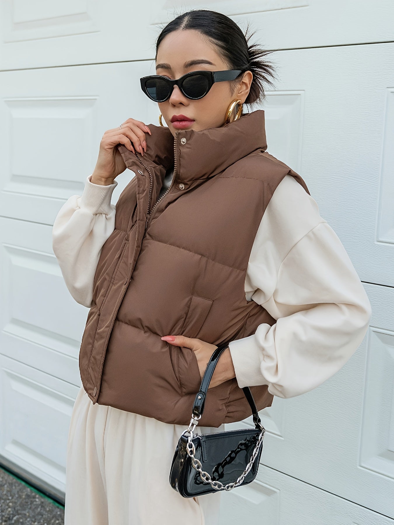 Elegant Women's Sleeveless Vest Jacket for Fall and Winter