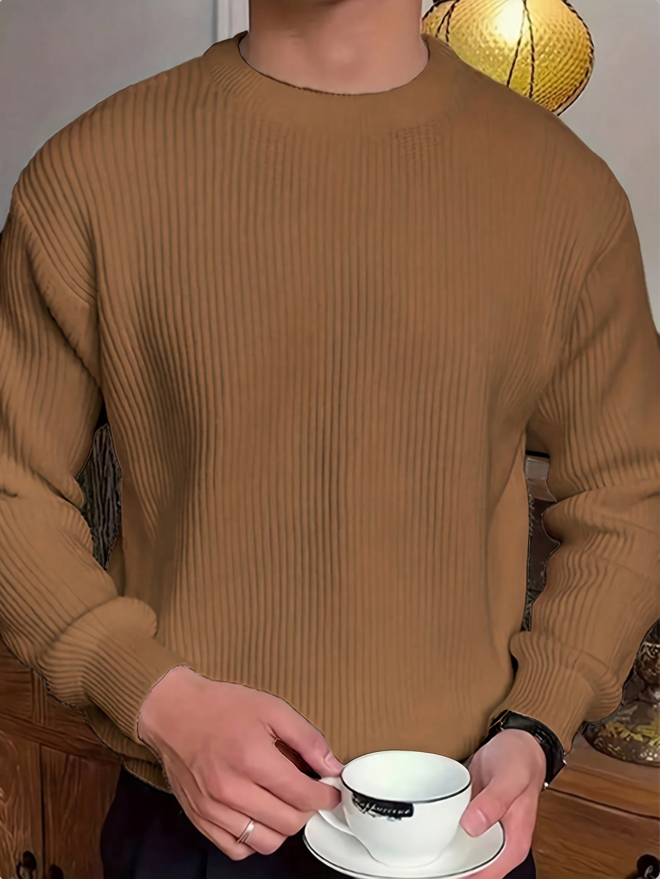 Տղամարդկանց պարզ, նորաձև միագույն երկար թևքով սվիտեր՝ հարմար աշնանային և ձմեռային սեզոնի համար, բազմակողմանի տրիկոտաժե վերնաշապիկ