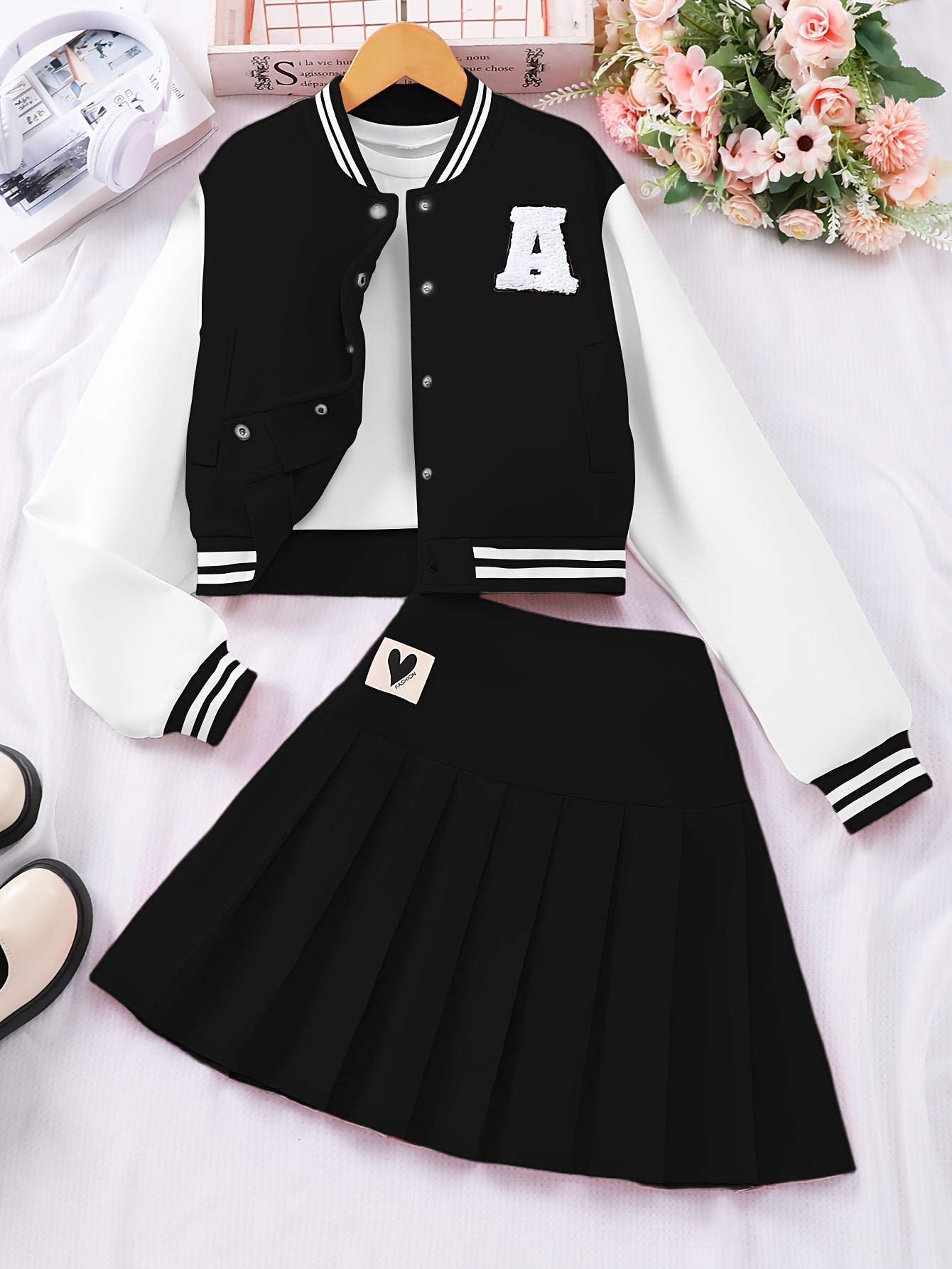 Girls' Preppy Baseball Collar Top and Pleated Skirt Set