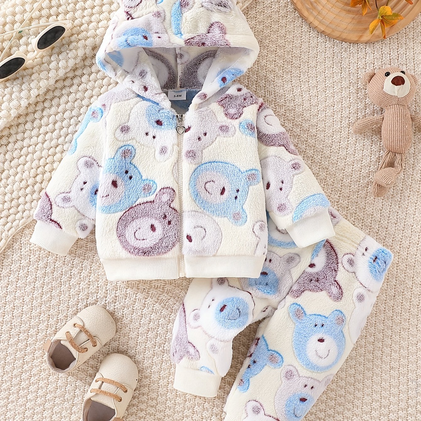 European and American Autumn/Winter Boys' Flannel Fleece-Lined Cute Bear Pattern Beige Zip-Up Hoodie + Fleece-Lined Casual Pants Two-Piece Set, Perfect for Outdoor Wear, Essential Gift, Perfect for Outdoor, Thick