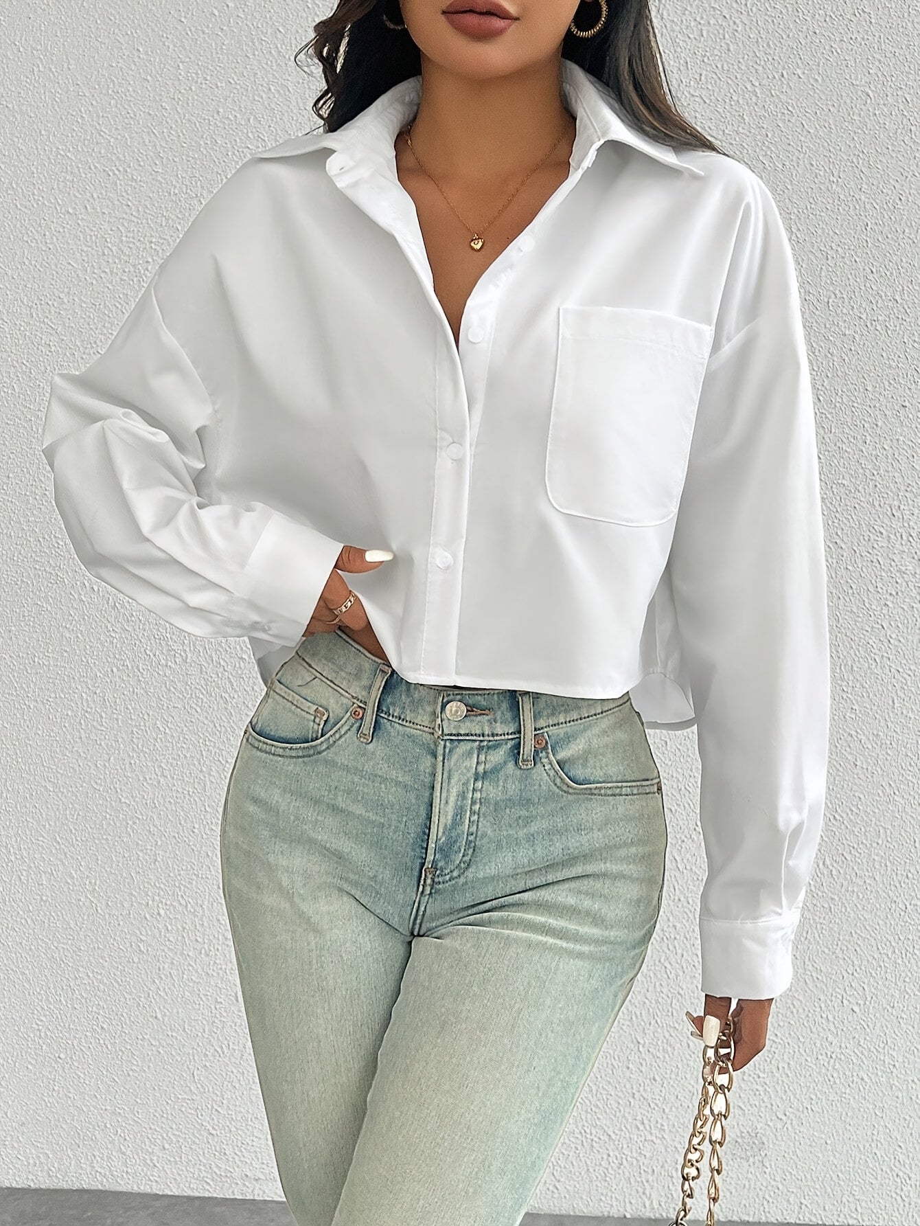 Elegant Women'S Solid Color Short Blouse with Front Pocket, 100% Polyester Woven Shirt, Versatile All-Season Top with Collared Neckline and Button-Up Closure