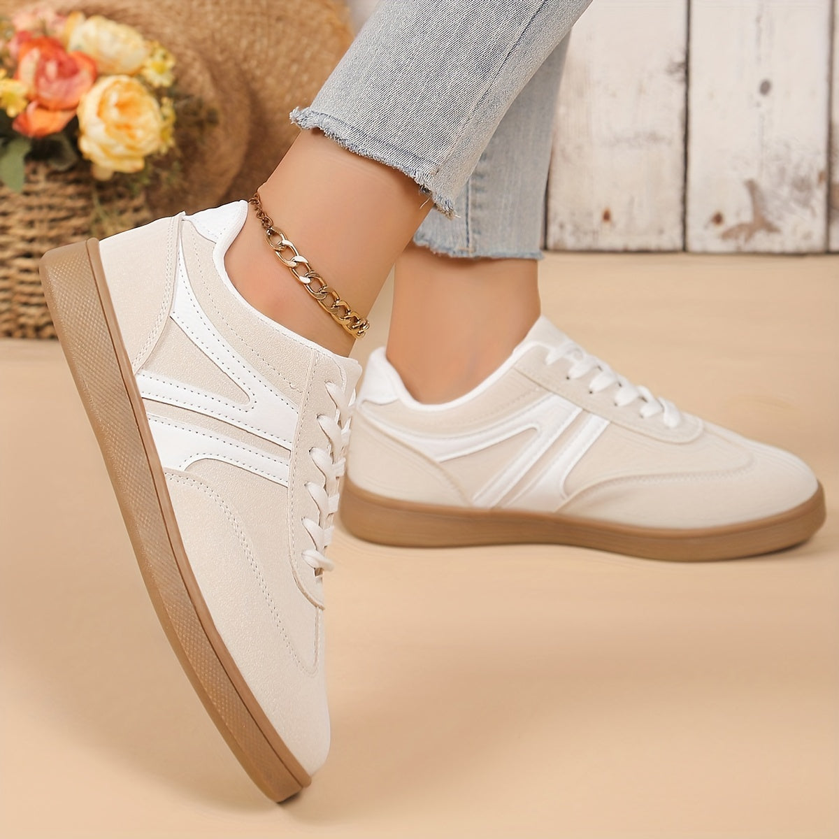 Women's Breathable Knit Sneakers - Lightweight, Comfortable Lace-Up Low Tops in Solid Colors for Summer Walking & Jogging
