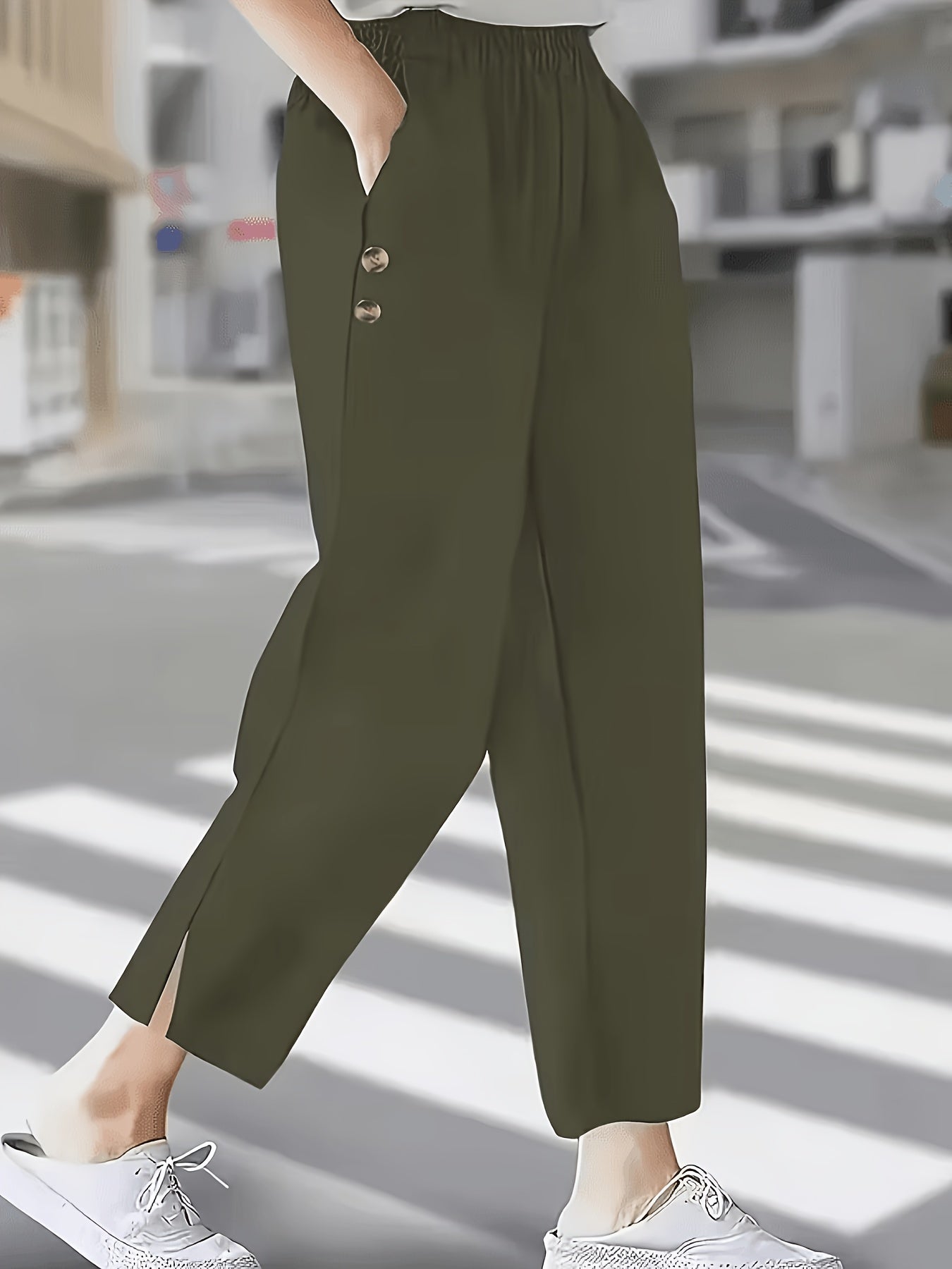 Women's Cropped Straight Leg Ankle Pants with Pocket Detail