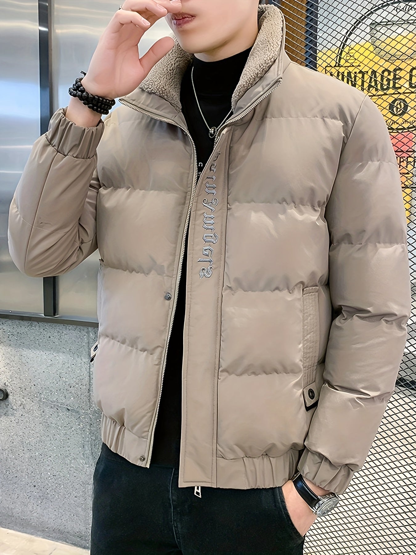 Տղամարդու ձմեռային բաճկոն - հաստ, տաք և նորաձև՝ կայծակաճարմանդով և գրպաններով, սև, ազատ չափսի՝ ցուրտ եղանակի համար, ձմեռային հագուստ