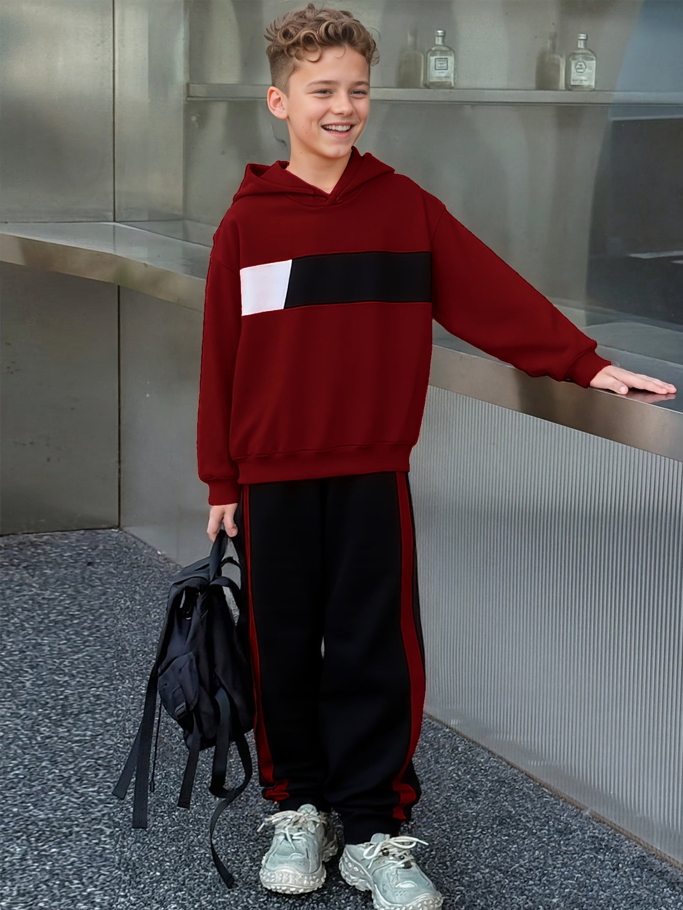 2 հատ տղաների ձմեռային գլխարկով մարզահագուստ և տաբատ - տաք սվիտեր համապատասխան երկար տաբատով, գունային բլոկներով վերնաշապիկ (հարմար է մեծ երեխաների և երեխաների համար) - լվացքի մեքենայով լվացվող 2 հատի հավաքածու, իդեալական է բացօթյա օգտագործման համար