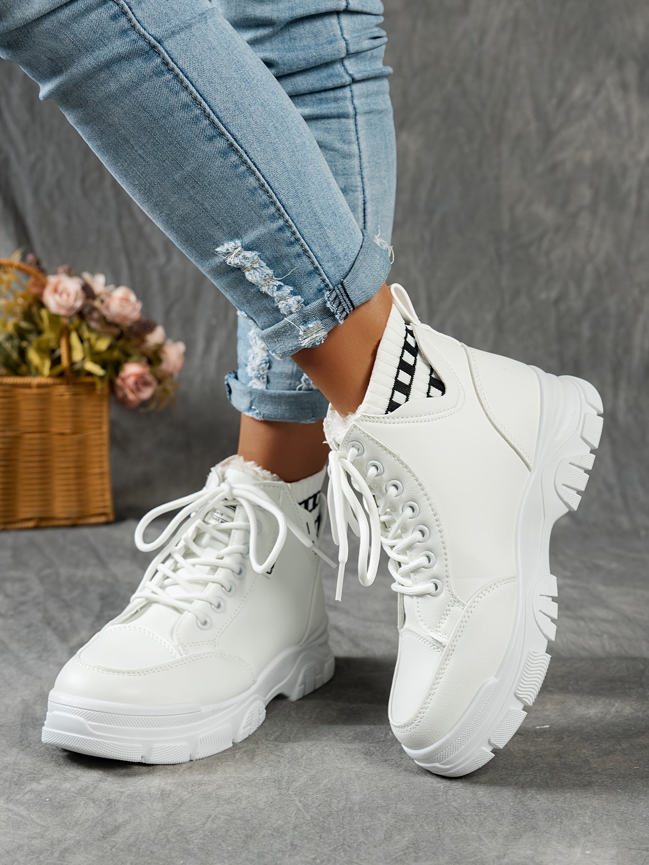 gfhfgjjfg Women's Casual High-Top Platform Ankle Boots with Lace-Up Closure, Thick Rubber Sole & Faux Cover Upper - Winter Warm Round Toe Boots for Casual Attire (Black/White/Beige), Comfortable Footwear, Durable Traction Foo