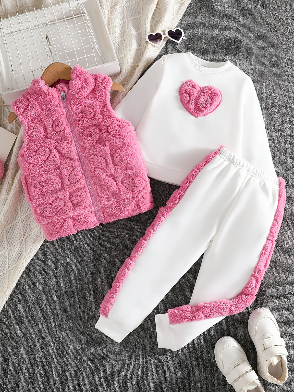 Girls 3-Piece Heart Pattern Fall/Winter Casual Set - ayq