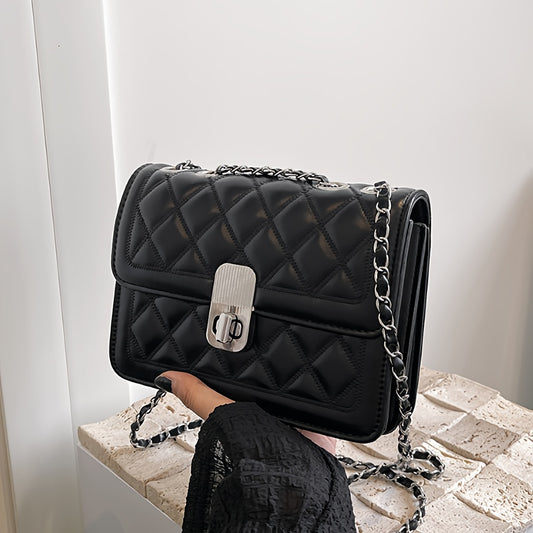 Օրհնություն ուղևորների համար։ Տարողունակ դիզայնը կարող է միաժամանակ տեղավորել ձեր հեռախոսը, շրթներկը, բանալիները և քարտապանը։ Կատարյալ լրացնում է և՛ վերարկուները, և՛ զգեստները՝ ստեղծելով կատարյալ ոճային տեսք։