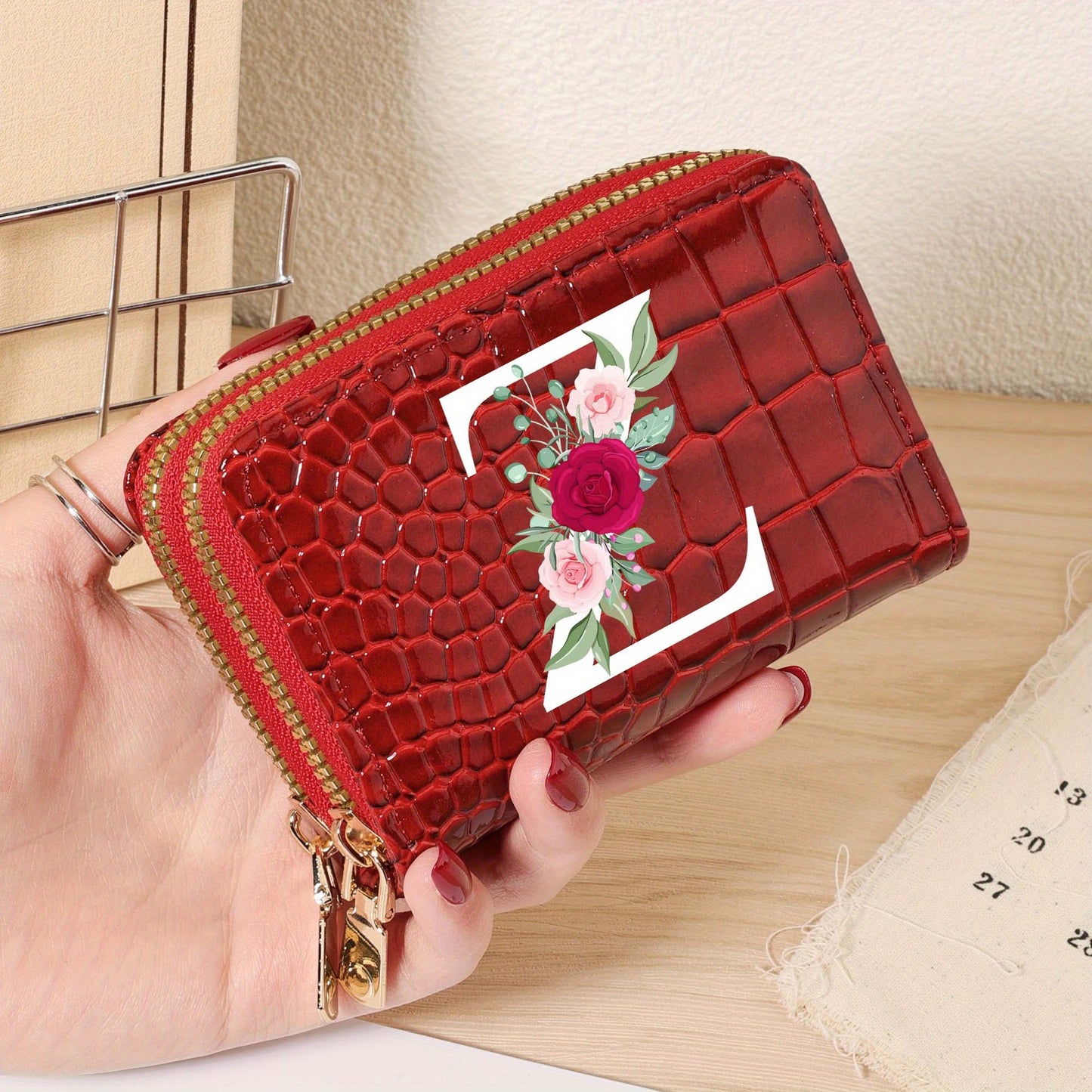 Minimalist Women'S Short Wallet Featuring a Double Zipper Design, with a Crocodile A-Z Letter Pattern. This Stylish Handbag Also Serves As a Fashionable Coin Wallet, Perfect for Travel, Back-To-School, Or Parties.