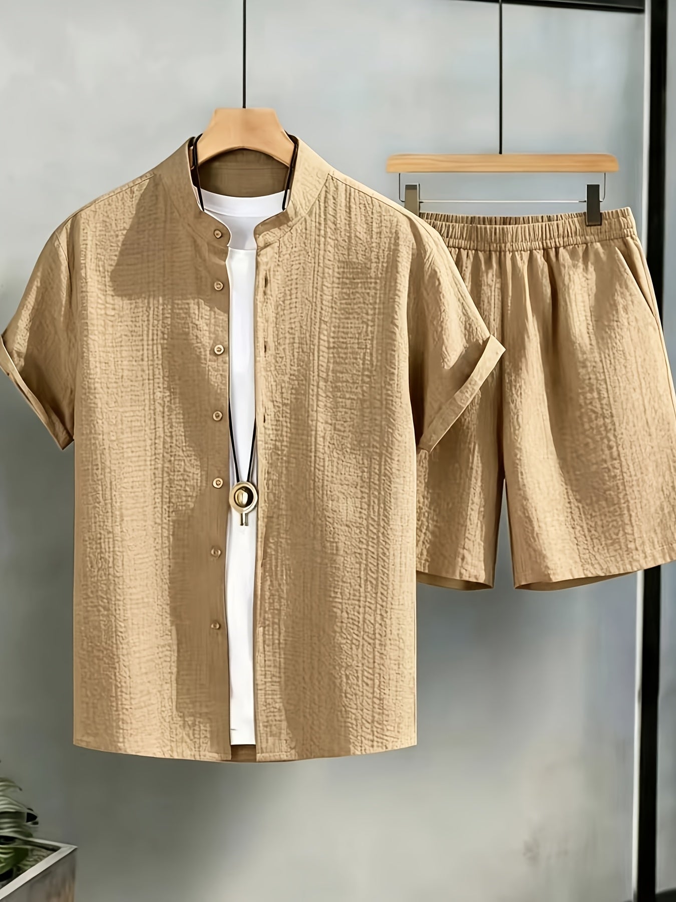 Men's Casual Summer 2-Piece Set: Stand Collar Shirt & Shorts